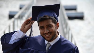 Cover image for Fake Degree? The Recourse Of Compensation By An Employer