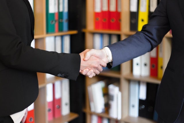 shake hands